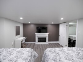 Habitación Deluxe | Ropa de cama de alta calidad y colchones viscoelásticos