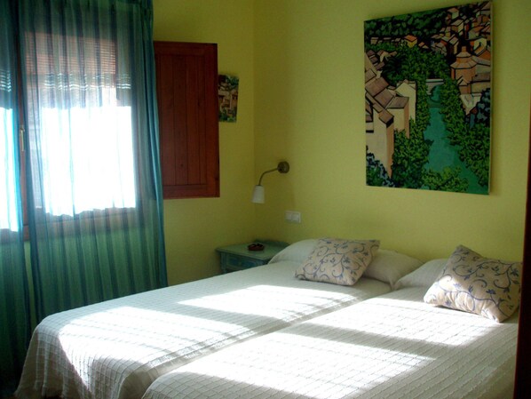 Dubbelrum | Gratis barnsängar, extrasängar, gratis wi-fi och sängkläder