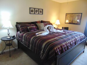 3 bedrooms, Egyptian cotton sheets, down duvets, individually decorated