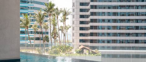 Design Apartment | Pool | Outdoor pool