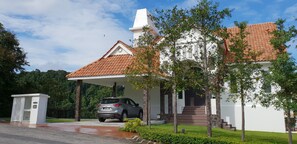 Exterior - Hilltop Villa One Penang By Plush (George Town)