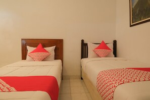 Quarto duplo luxo, para não fumantes | Roupas de cama de algodão egípcio, Wi-Fi de cortesia, roupa de cama