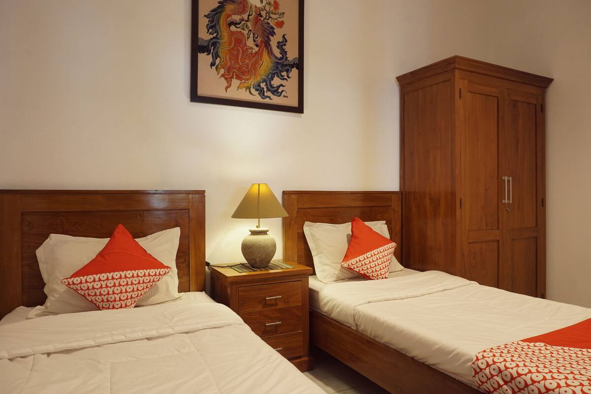 Habitación estándar con 2 camas individuales, para no fumadores | Sábanas de algodón egipcio, wifi gratis y ropa de cama