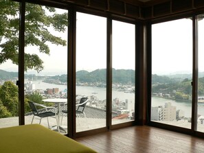 Private Vacation Home | 1 bedroom, desk, bed sheets - Saka no Kaze (Onomichi)