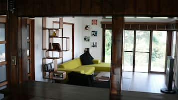 บ้านพัก (Private Vacation Home) | 1 ห้องนอน, โต๊ะทำงาน, ผ้าปูที่นอน