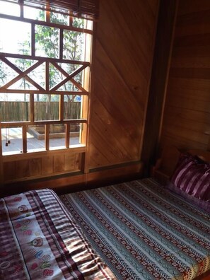 Bureau, système d’insonorisation, accès au Wi-Fi (inclus)