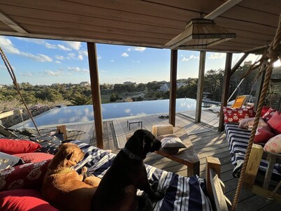 15% OFF 25x42 heated pool, pets, ADA, EV car charger, 4 ensuite, private beach