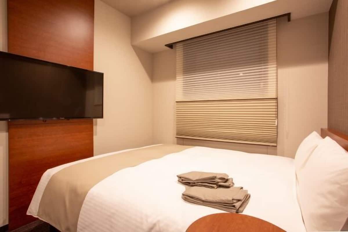 In-room safe, desk, blackout drapes, iron/ironing board