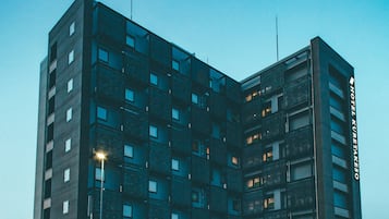 Fassade der Unterkunft â Abend/Nacht