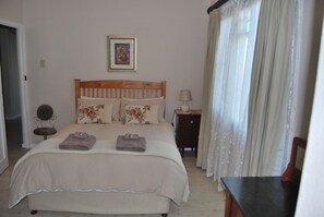 3 chambres, fer et planche à repasser, accès Internet, draps fournis