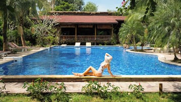 Outdoor pool, pool loungers