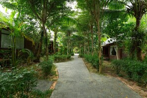 Garden view - Phu Quoc Bambusa Resort (Phu Quoc)