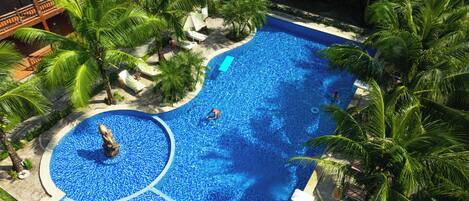 Outdoor pool, sun loungers