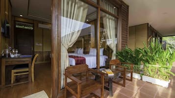 Deluxe Room, Pool View | Terrace/patio