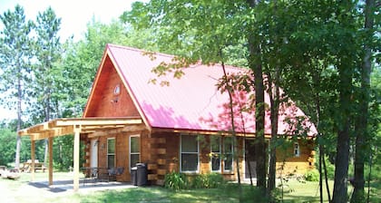 Private Red Roof Cabin - Rustic Log Cabin In The Woods!