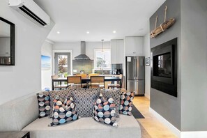 TV, fireplace, offices