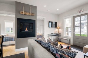 TV, fireplace, offices