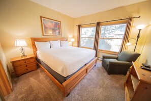 Townhouse Premier, 2 kamar tidur, patio, pemandangan resor (Snake River 26) | 2 kamar tidur dan didekorasi berbeda-beda