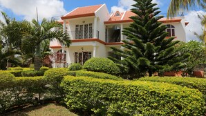 Front of property - Blue Ocean Residence (Grand-Baie)