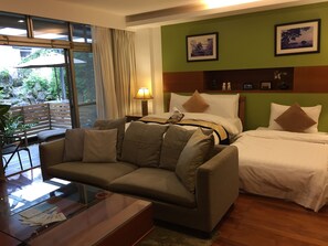 Matsushima Triple Room | Free WiFi, bed sheets - Memory Garden Villa (Luodong)