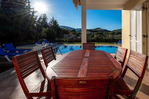 Villa, 3 Bedrooms | Terrace/patio