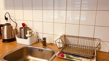 Standard Apartment, Multiple Beds, Non Smoking | Private kitchenette | Full-sized fridge, oven, stovetop, coffee/tea maker
