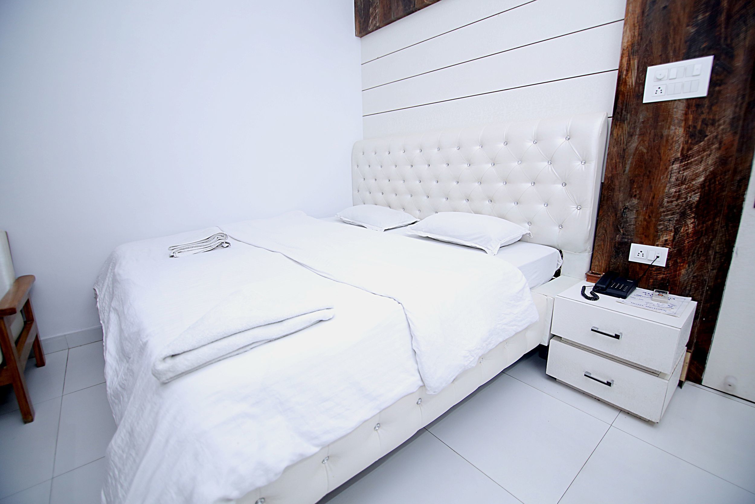 Premium Room | 1 bedroom, individually decorated, individually furnished, desk