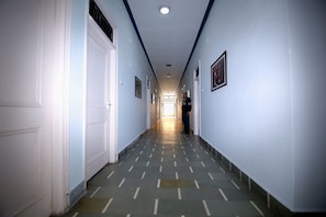 Lobby - Hotel Midtown (Haridwar)