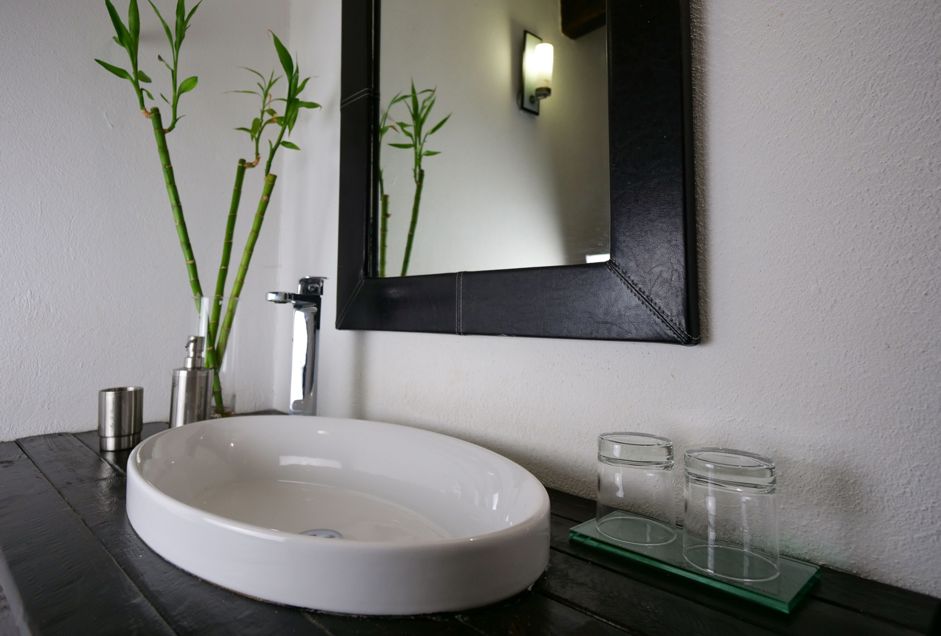 superior quadruple room, non smoking | bathroom | shower, rainfall showerhead, free toiletries, towels