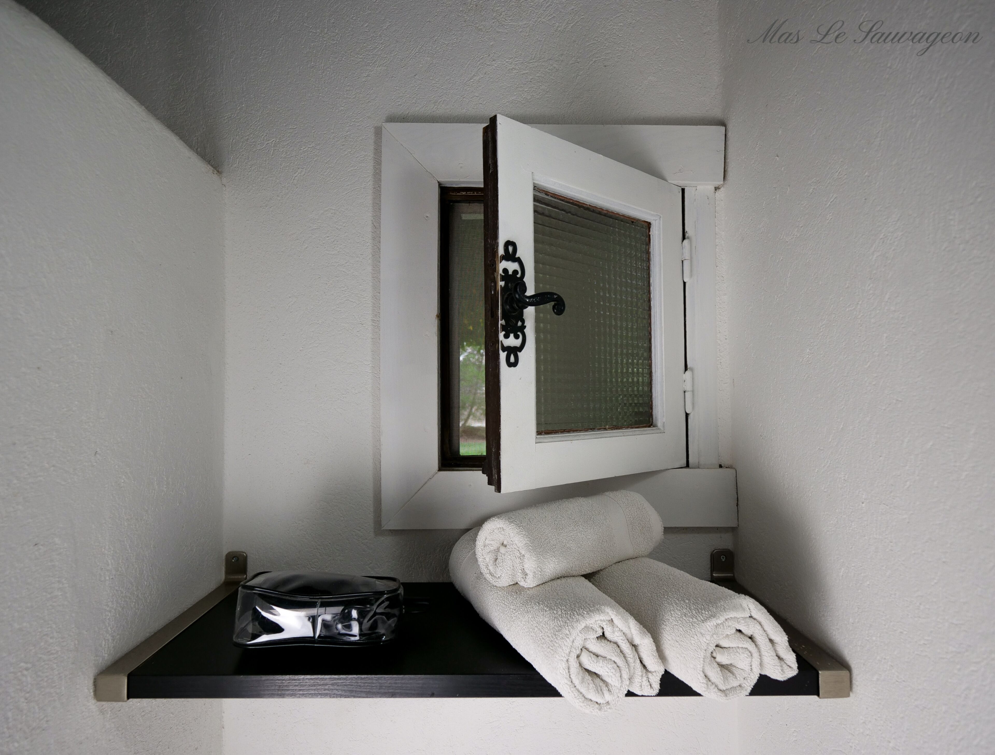 single room, non smoking | bathroom | shower, rainfall showerhead, free toiletries, towels