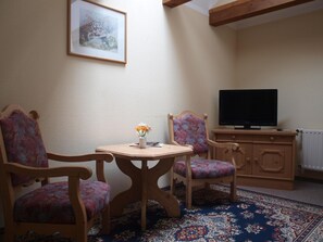 Unclassified image, 3 of 46, button - Gasthof zur Schweiz (Jena)