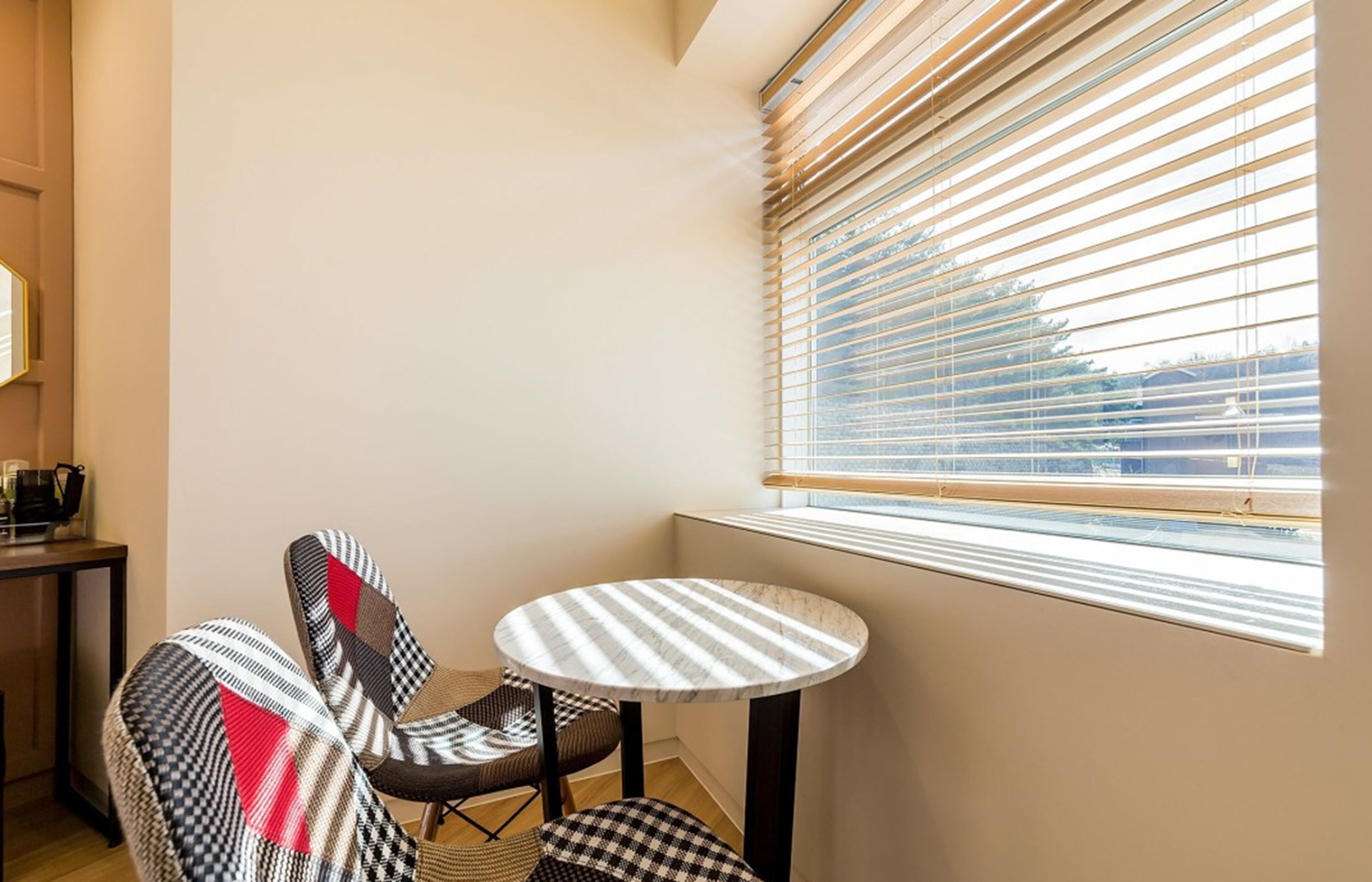 traveling alone (1 person only) | room amenity