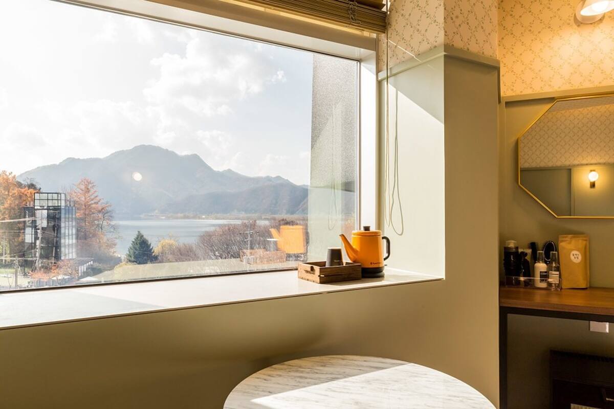 traveling alone (1 person only) | view from room