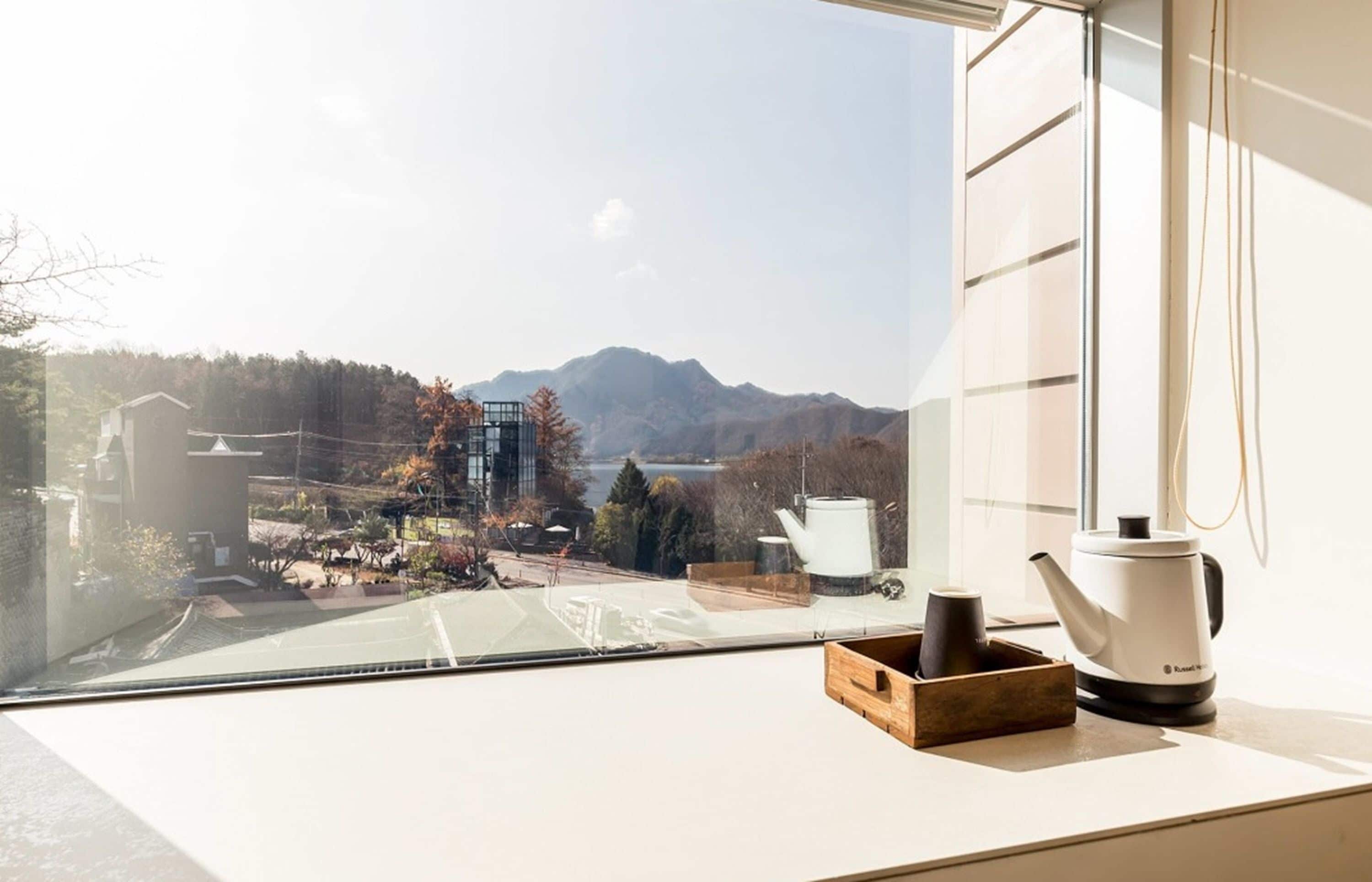 traveling alone (1 person only) | view from room