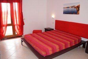 Departamento superior, 2 habitaciones, vista al mar | Cunas gratuitas y wifi gratis