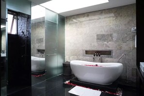 Villa, 3 Schlafzimmer | Dusche im Bad