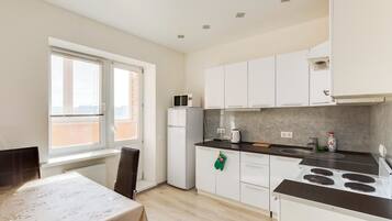 Apartment | Eigene Küche | Kühlschrank, Mikrowelle, Herdplatte, Wasserkocher
