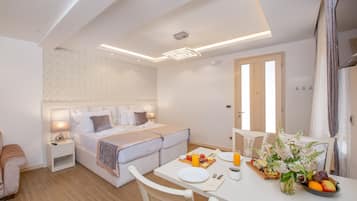 Apartment with wheelchair access | Cofres nos quartos, quartos à prova de som