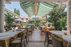 Restauration extérieure