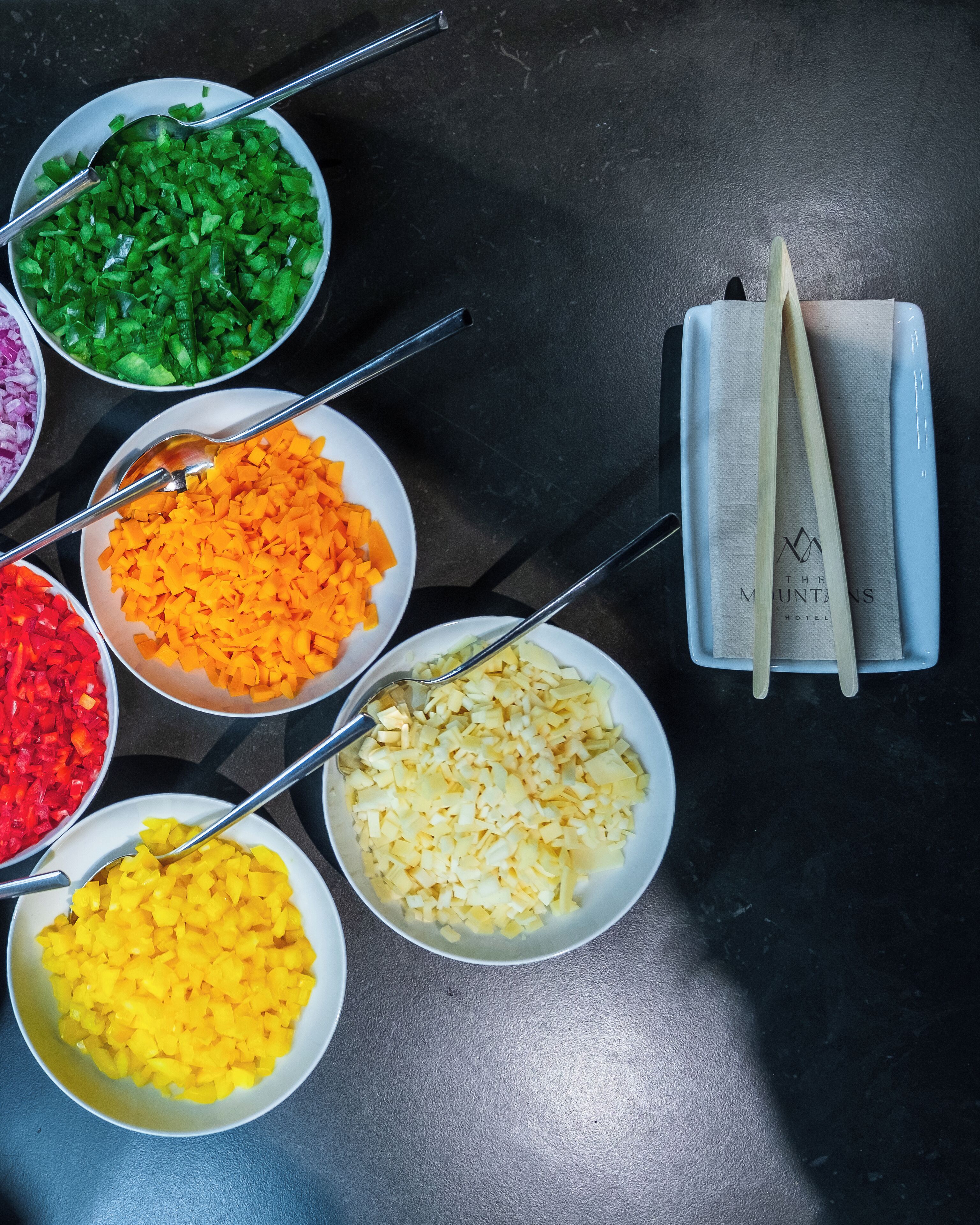 Café da manhã com buffet grátis todos os dias