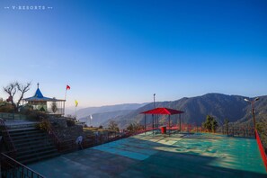 Terrace/patio - V Resorts Nature's Heaven Resort (Shimla)