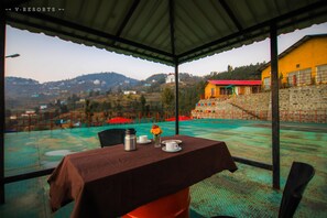Dining - V Resorts Nature's Heaven Resort (Shimla)