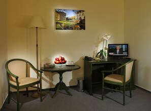 Chambre Double, vue ville