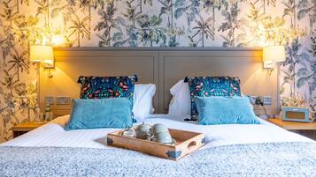 Desk, iron/ironing board, free WiFi, bed sheets