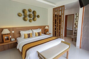 Premium bedding, in-room safe, soundproofing, iron/ironing board