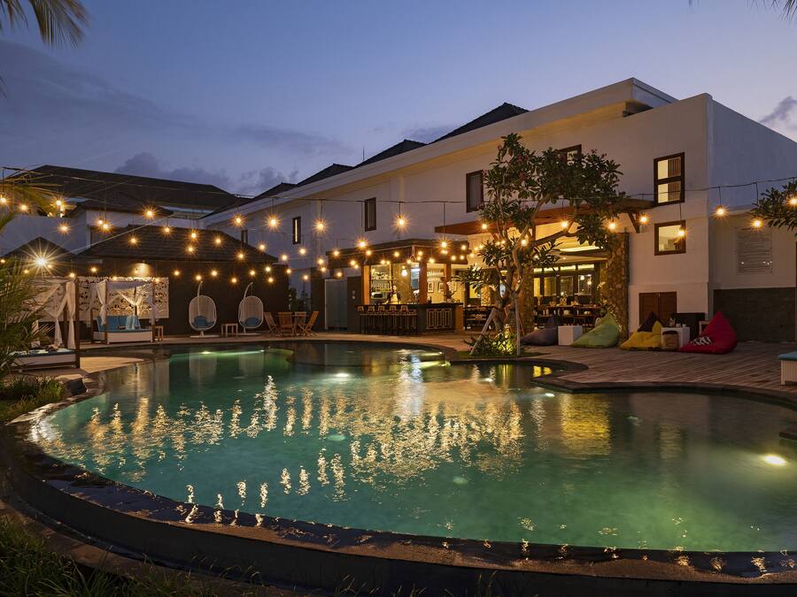 Front of property - evening/night