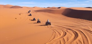 Helikopter-/Flugzeugrundflüge