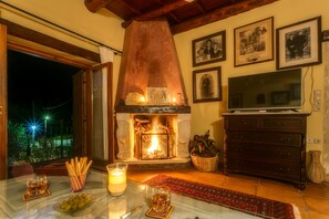 Flachbildfernseher, Kamin
