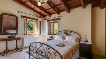 3 makuuhuonetta, yksilöllisesti sisustettu, yksilöllisesti kalustettu