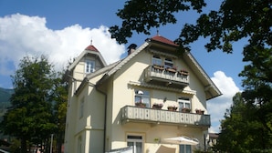Property entrance - Alte Villa (Garmisch-Partenkirchen)
